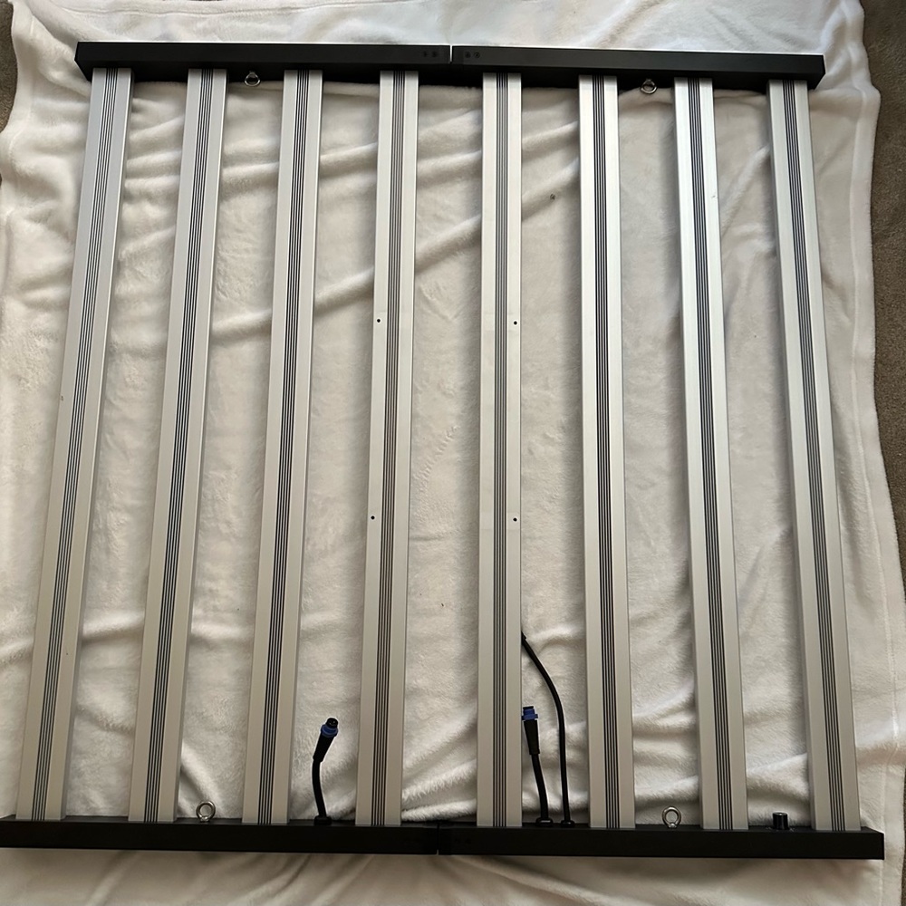 Grow light - Picture 3 of 5